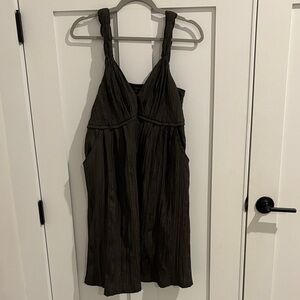 Elegant Black Sleeveless Dress